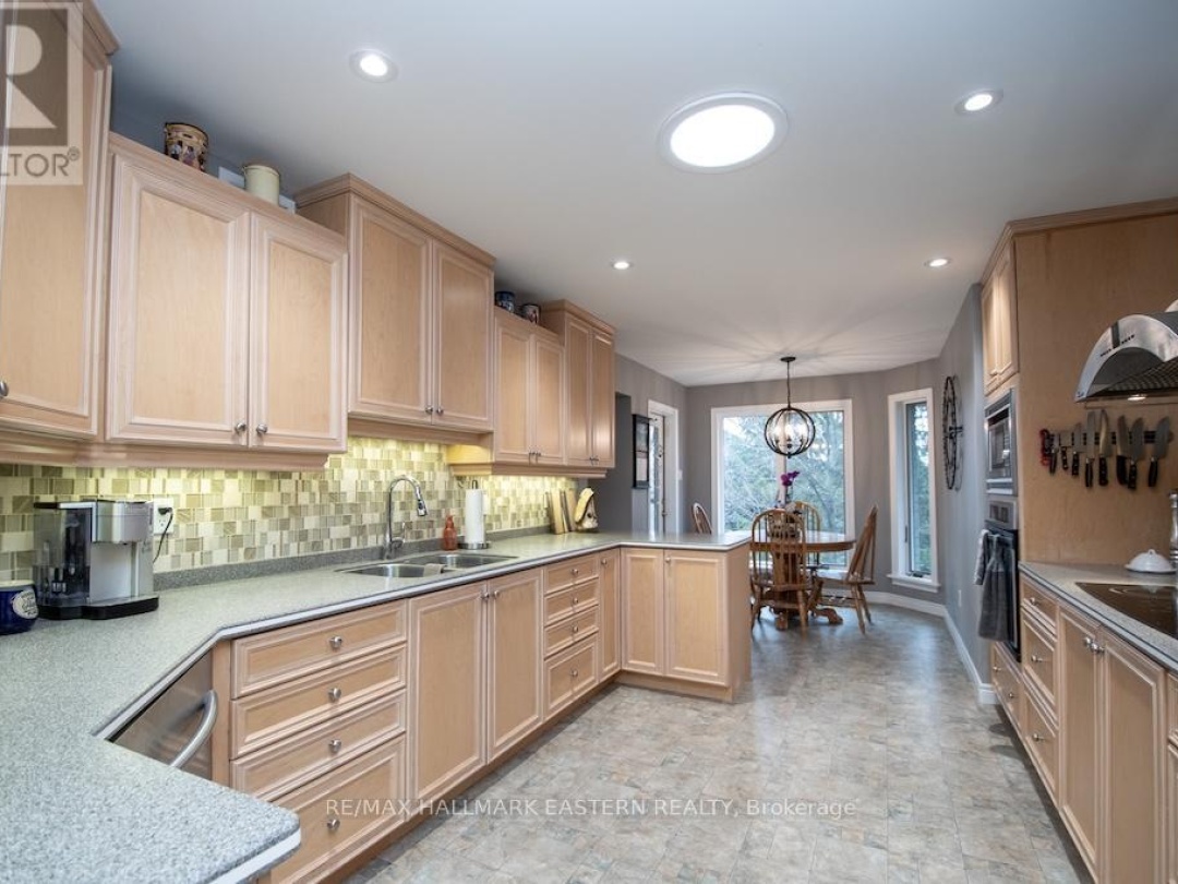 4 HUNTINGWOOD CRESCENT, Kawartha Lakes (Bobcaygeon)