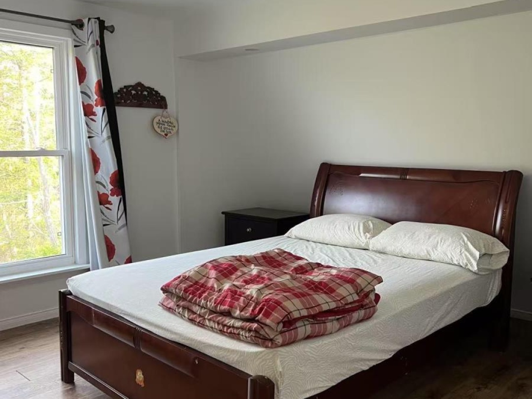 1389 PORTAGE ROAD, 