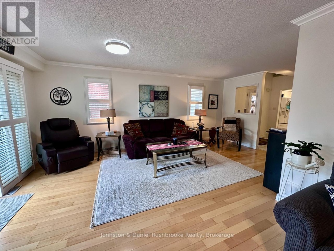 39 SHORELINE DRIVE, Muskoka River
