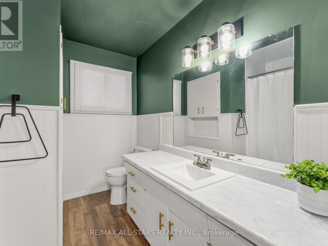 49 KENNEDY DRIVE, Kawartha Lakes (Fenelon Falls)