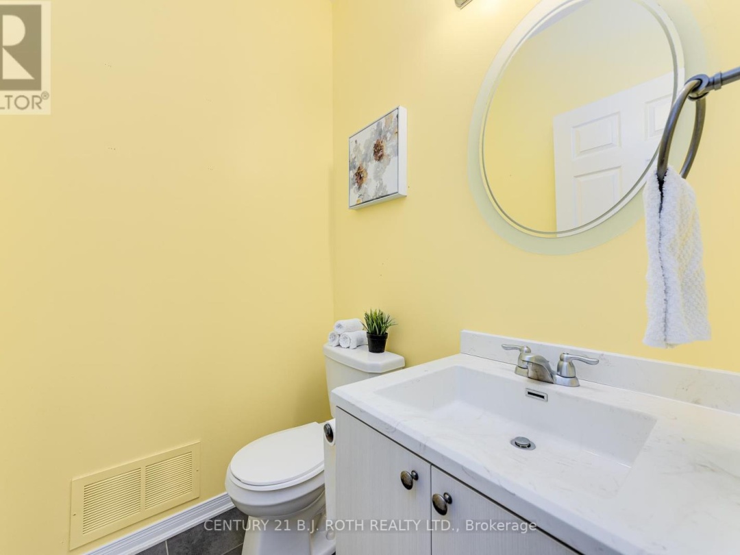 3327 SUMMERHILL WAY N, 