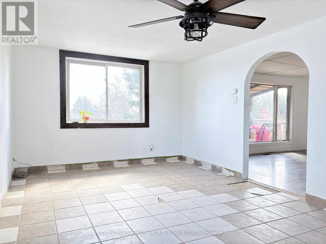 268 MCGUIRE BEACH ROAD, Canal Lake