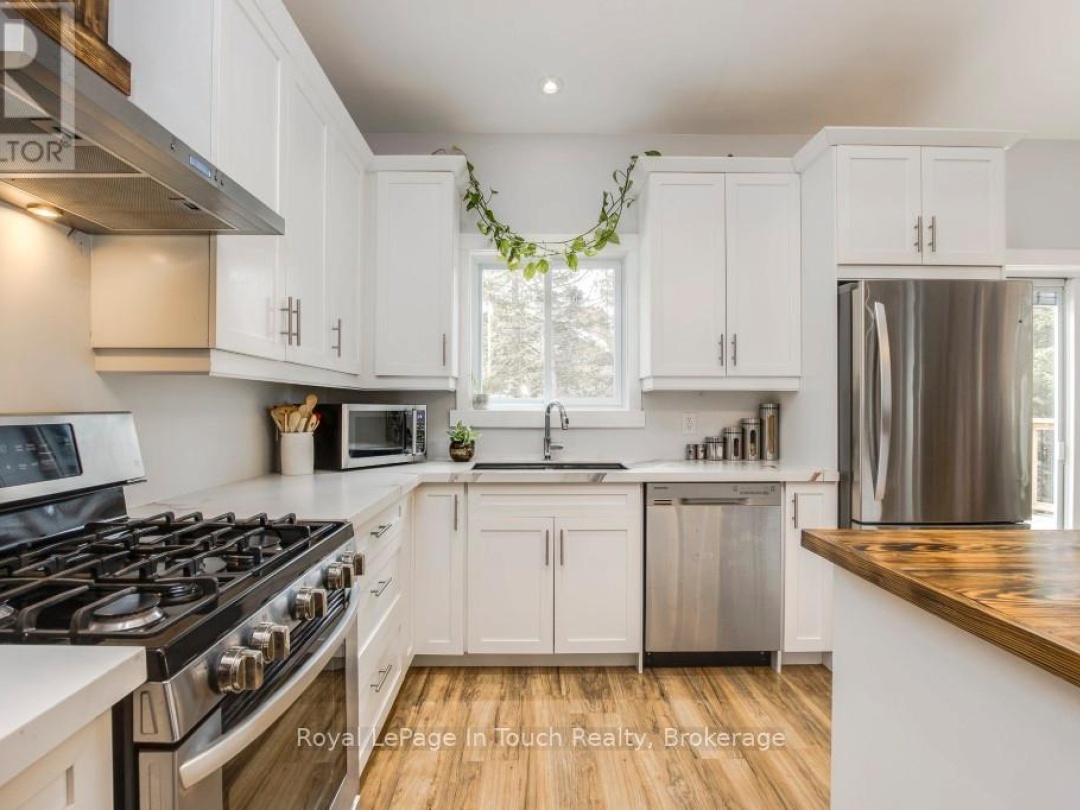 31 EARLDOM BOULEVARD, Georgian Bay