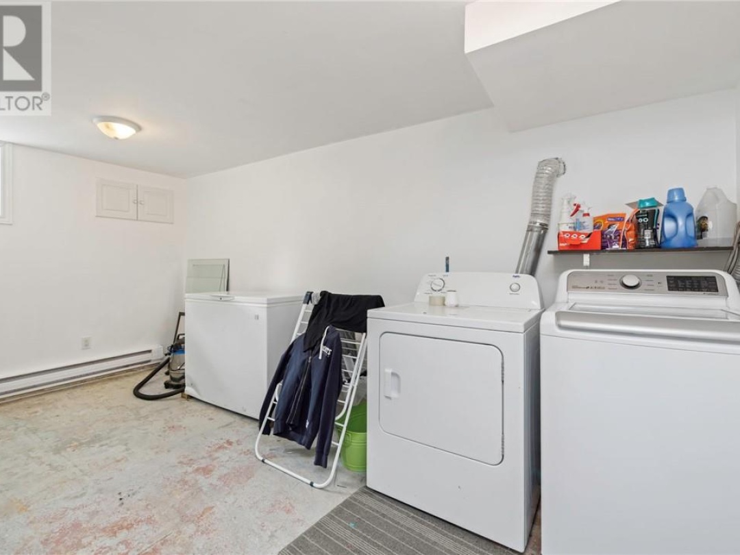 5 Hillcrest Avenue, 