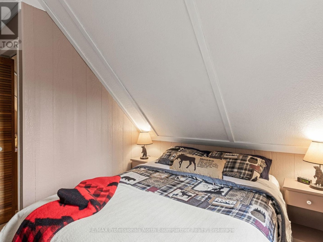 2041 GLAMOR LAKE ROAD, Highlands East (Monmouth)
