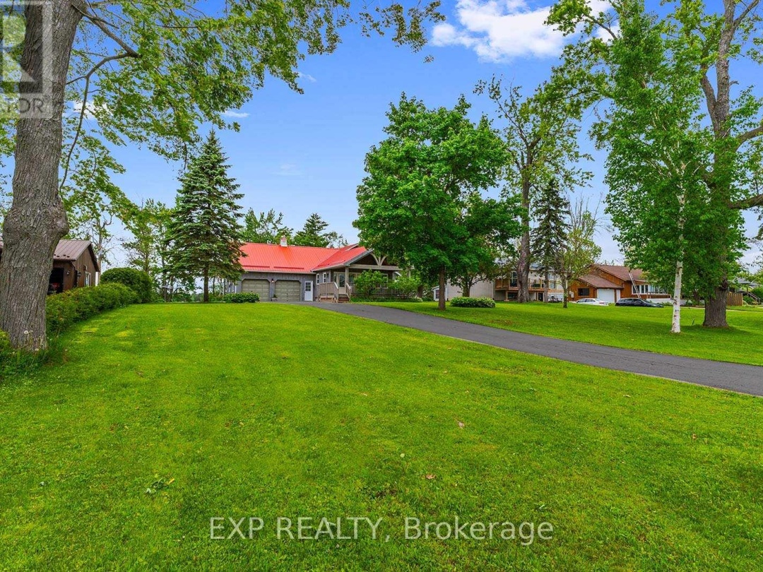 201 AVERY POINT ROAD, Dalrymple Lake
