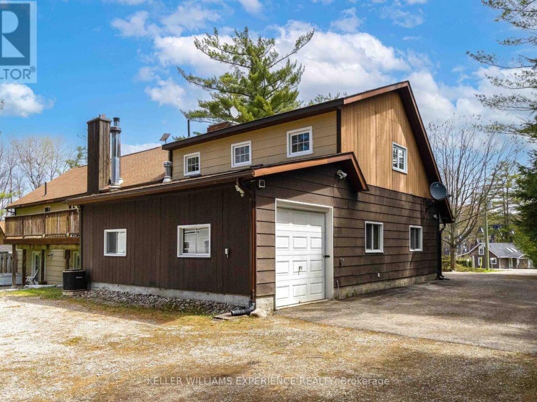 1936 PENINSULA POINT ROAD, 