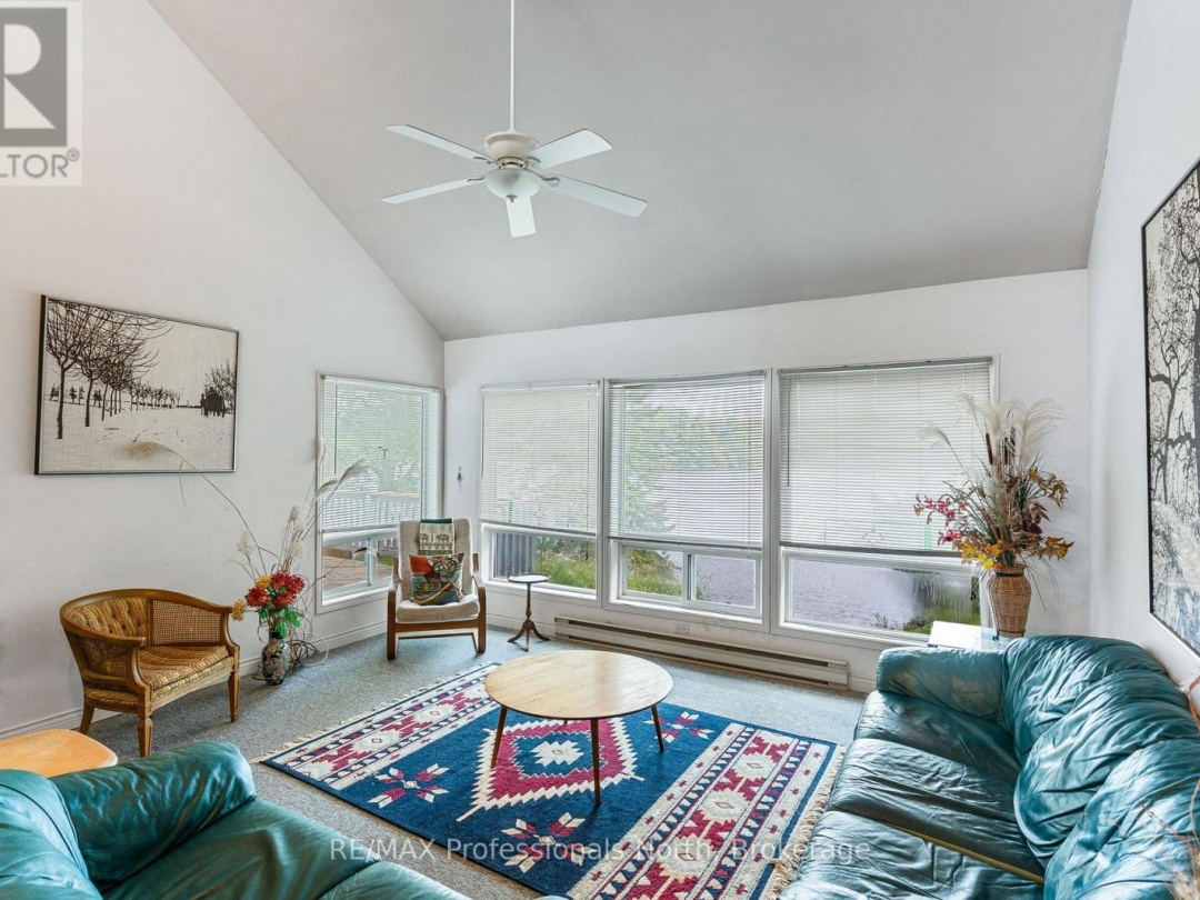 1080 PETTICOAT LANE, Minden Lake