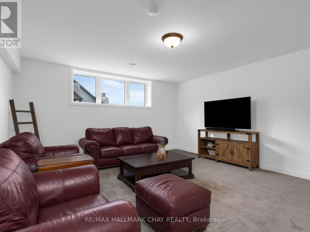41 THOROUGHBRED DRIVE, Oro-Medonte