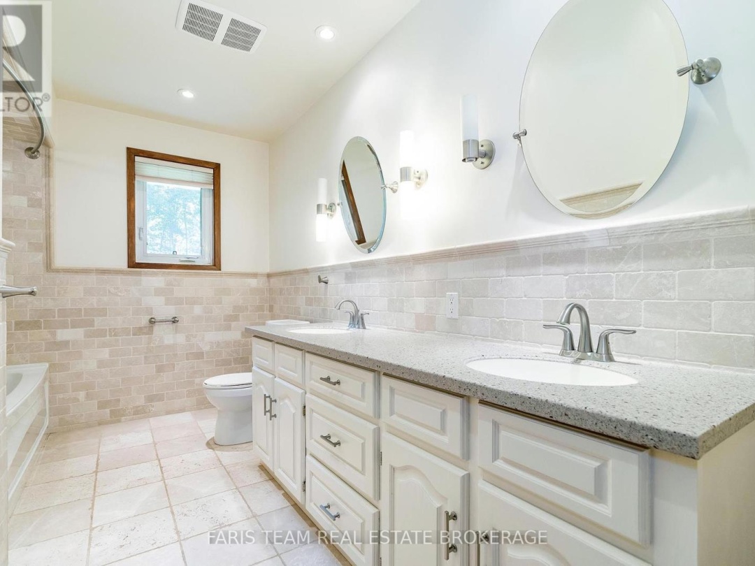 2 BAYSIDE AVENUE, 