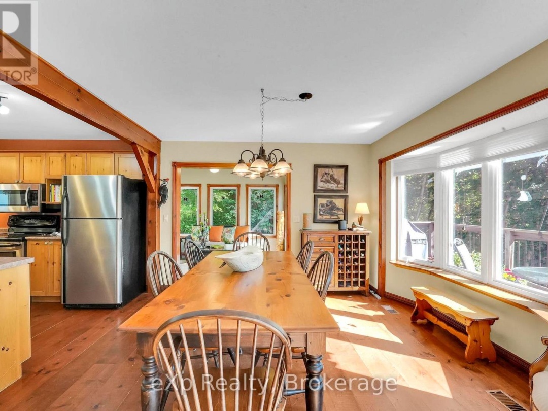 2978 KASHAGAWIGAMOG LAKE ROAD, 