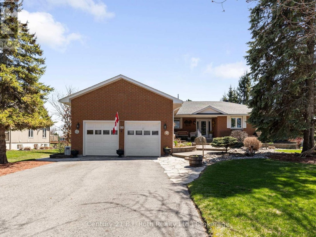 179 BAYSHORE DRIVE, Lake Simcoe