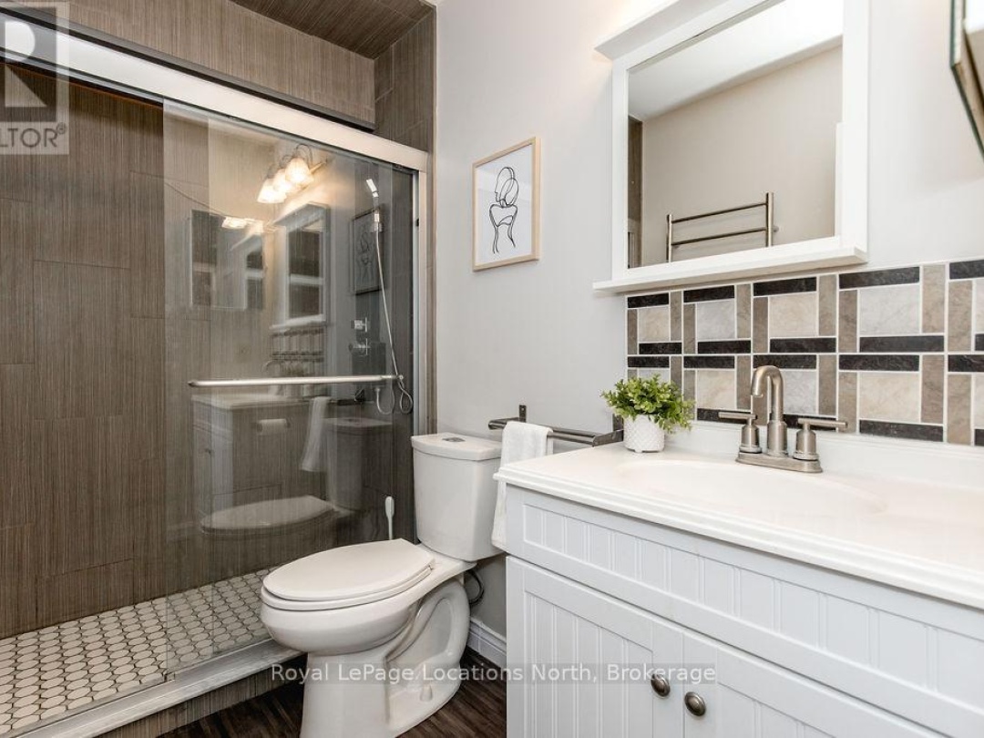 41 - 11 LAGUNA PARKWAY, 