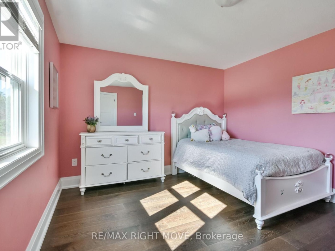 2448 STOCKDALE ROAD, 