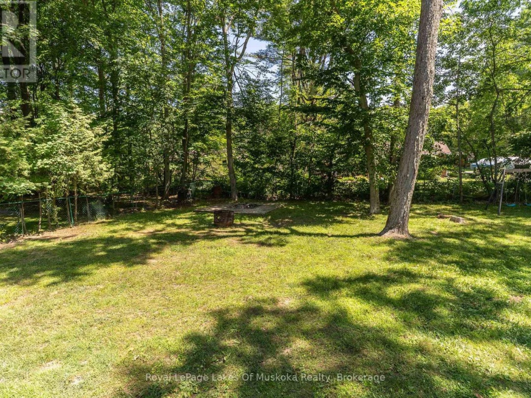 220 ALEXANDER STREET, Gravenhurst (Muskoka (S))