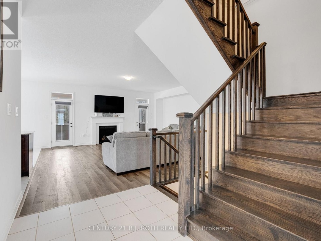 22 DYER CRESCENT, Bracebridge (Macaulay)
