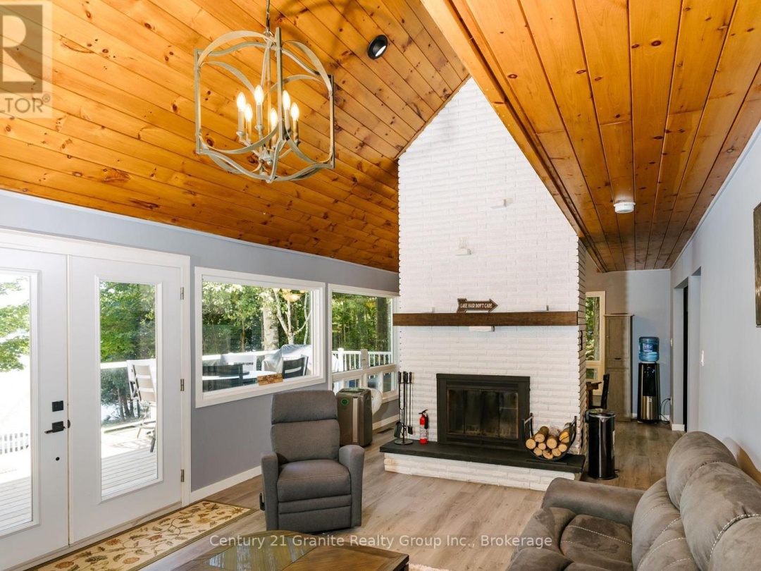 2347 KASHAGAWIGAMOG LAKE ROAD, 