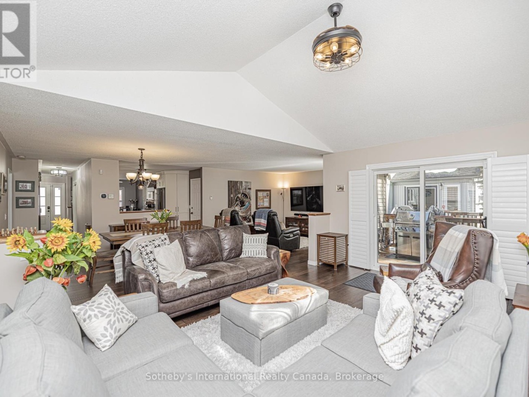 35 PINERIDGE GATE, Gravenhurst (Muskoka (S))