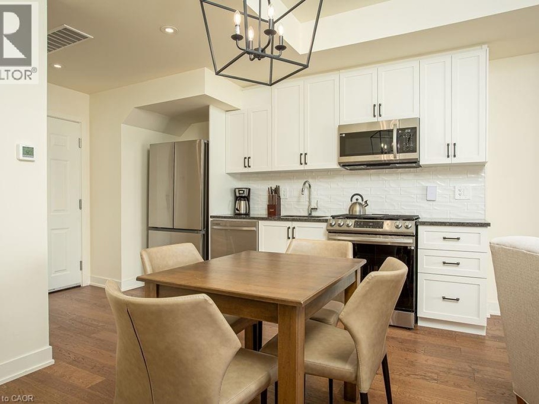 1869 MUSKOKA 118 Road W Unit# BTV-105, Lake Muskoka