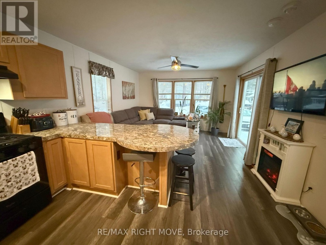1050 4 SEASONS ROAD, Gravenhurst (Morrison)