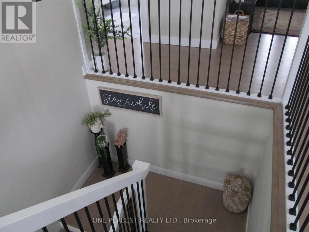1333 WALKER LAKE DRIVE, Lake of Bays (Sinclair)