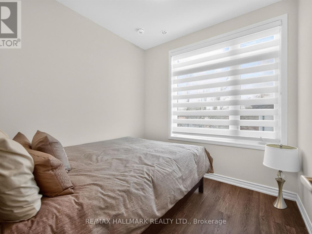 2 WYN WOOD LANE, Orillia