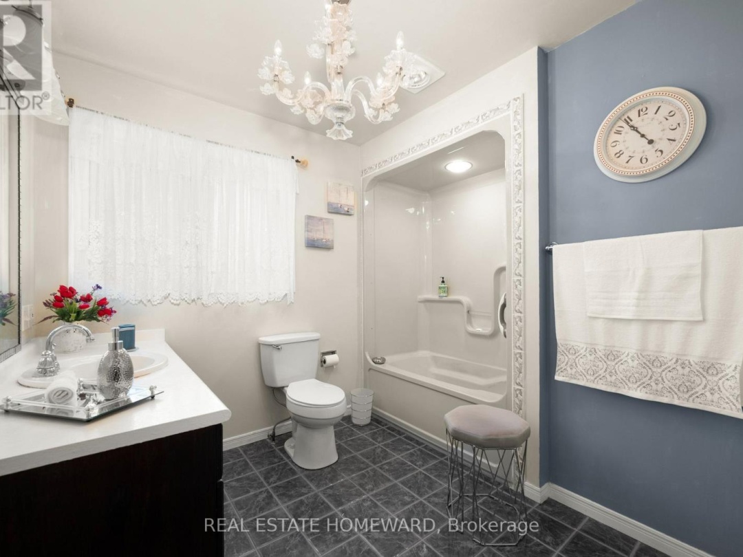 56 DRIFTWOOD SHORES ROAD, Canal Lake