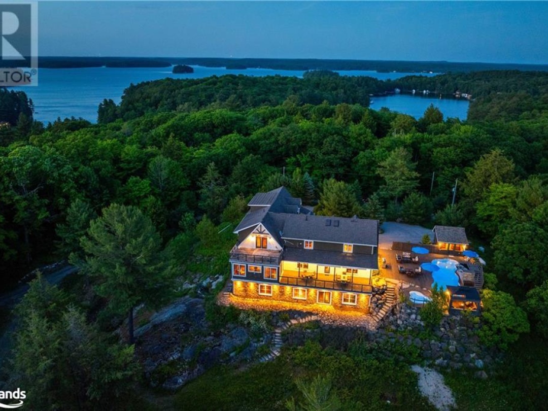 1075 Armstrong Point Road, Port Carling