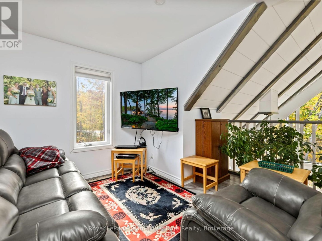 17 HAGERMAN COURT, Otter Lake