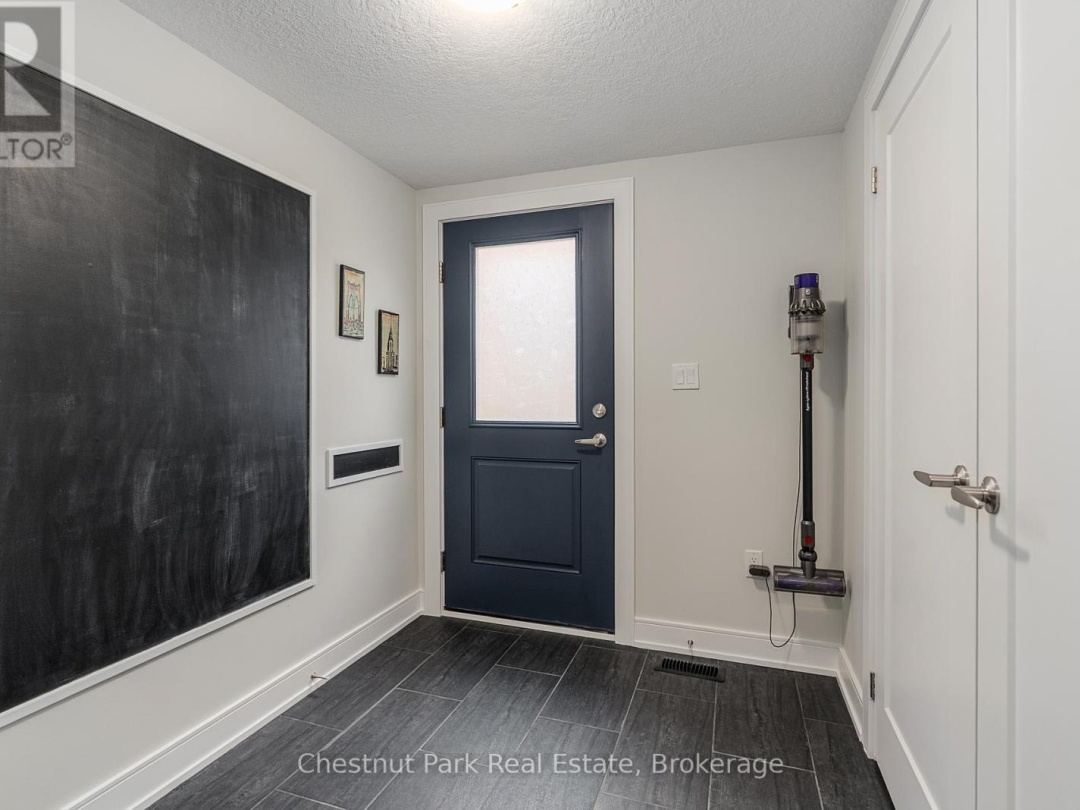 76 SELKIRK DRIVE, Huntsville (Chaffey)
