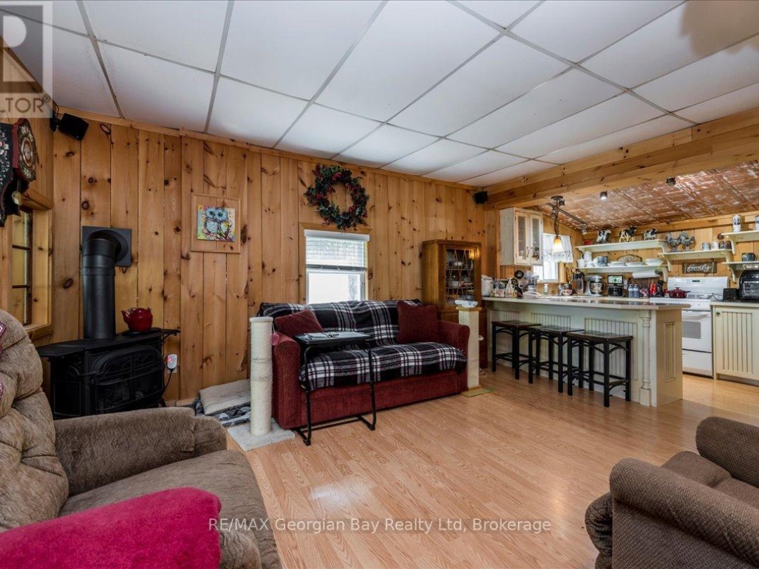 21 GRANDVIEW ROAD, 
