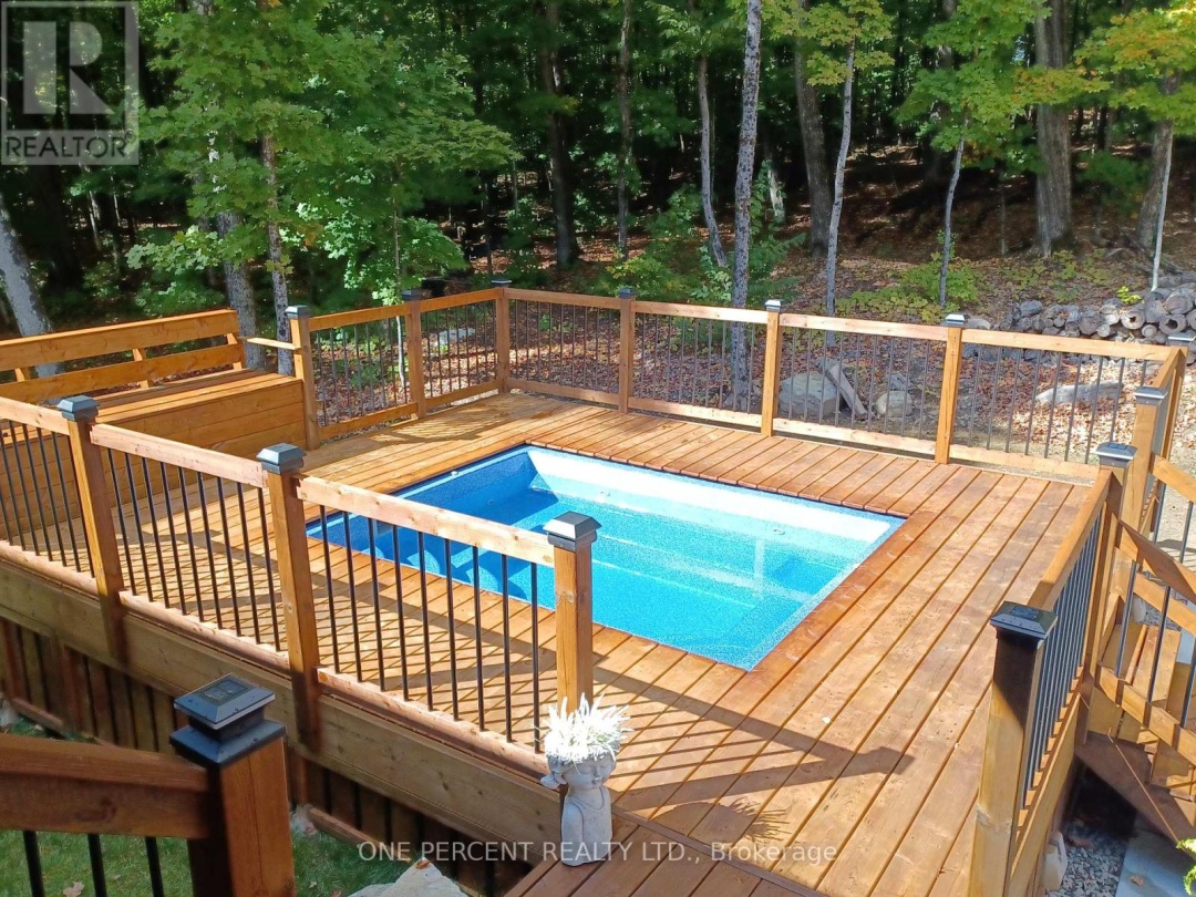1333 WALKER LAKE DRIVE, Lake of Bays (Sinclair)