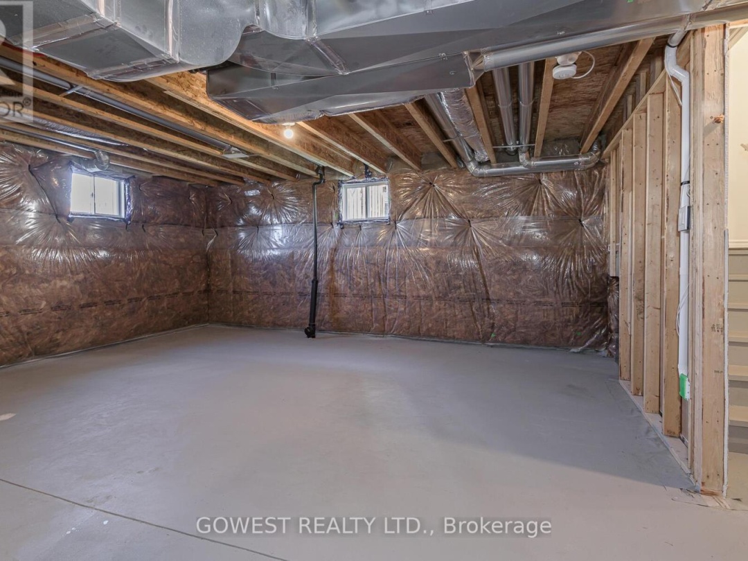 45 STOTHER CRESCENT, Bracebridge (Macaulay)