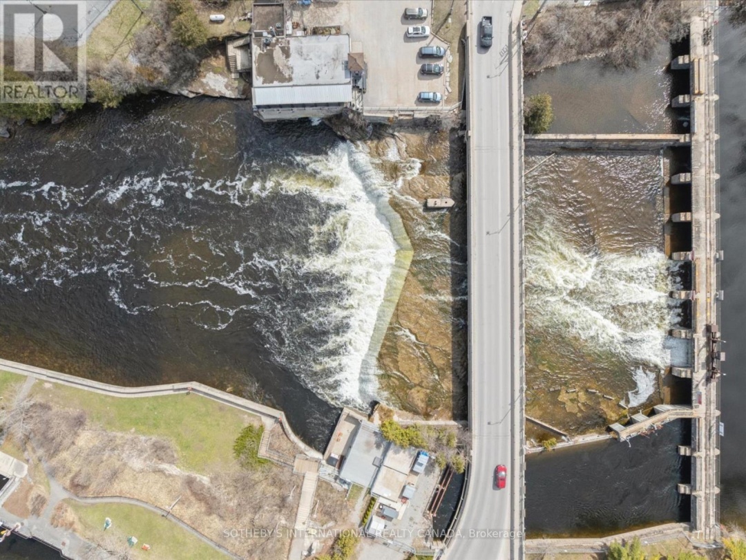 17 - 19B WEST ST N STREET, 