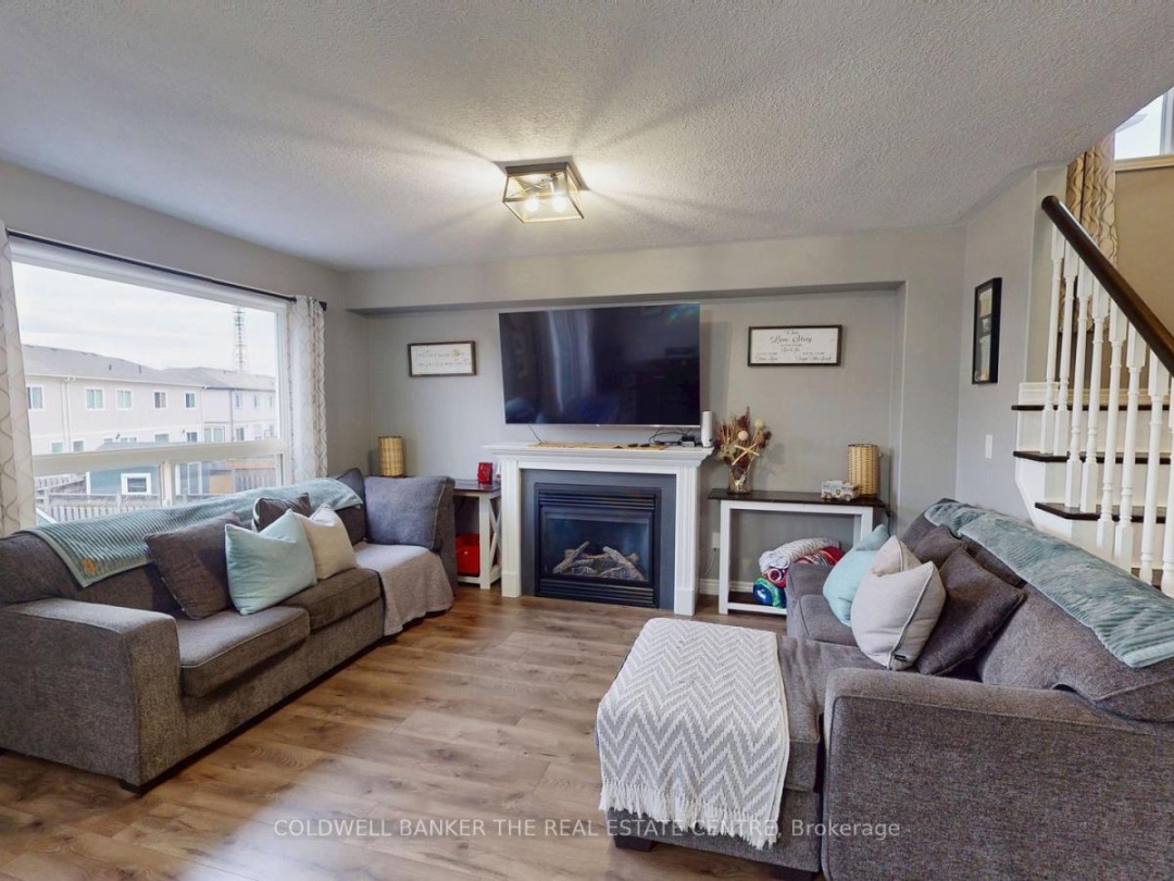 61 PEARL DRIVE, Orillia