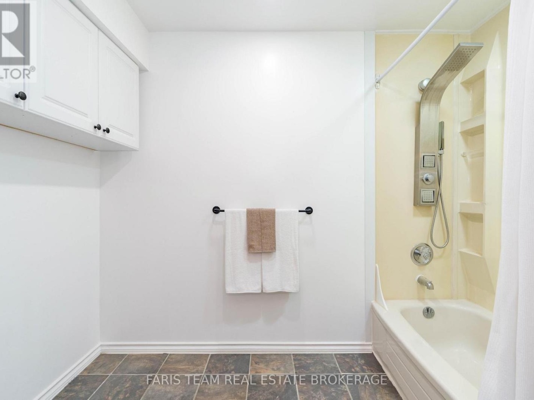 238 ROBINS POINT ROAD, Georgian Bay
