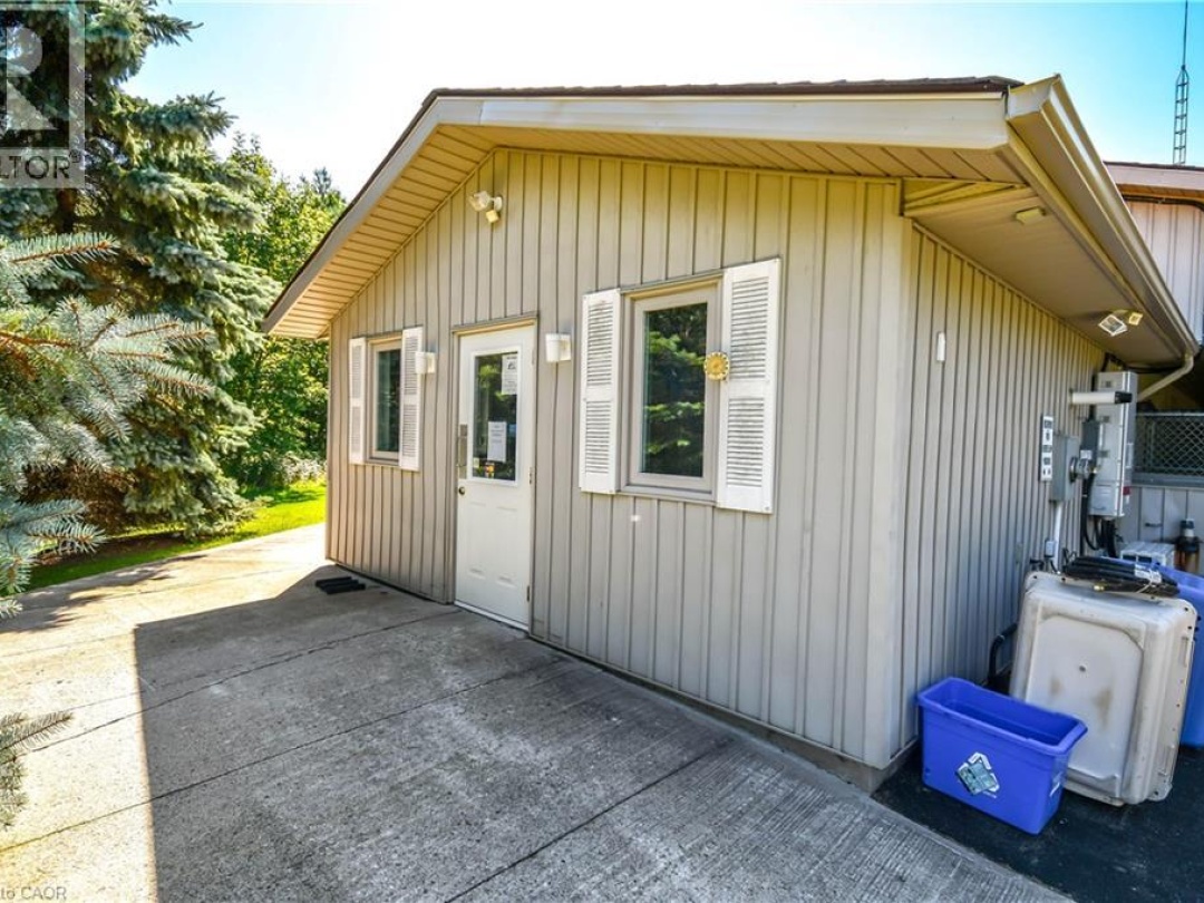 3040 TOWNLINE Road, 