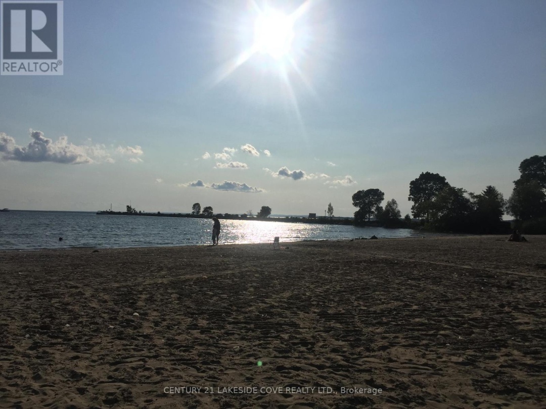 UNIT 27 - 1 PARADISE BOULEVARD S, Lake Simcoe