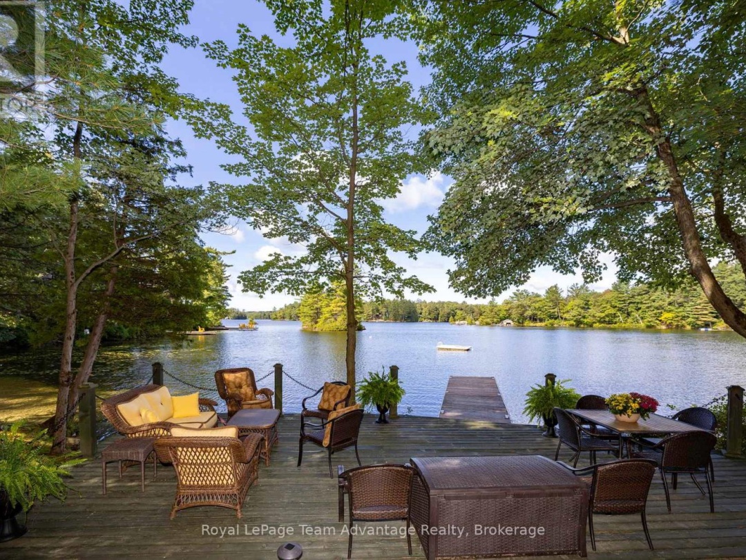 5 FALLINGVIEW TRAIL, 