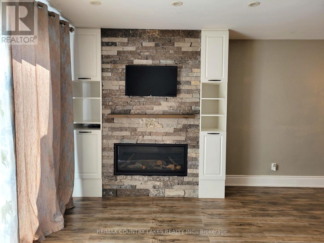 35 - 21 LAGUNA PARKWAY, Lake Simcoe