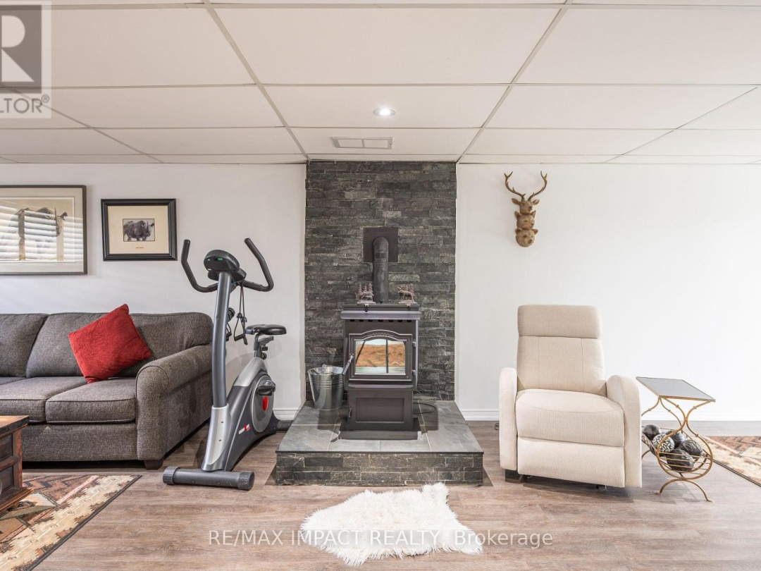 10 CEDARTREE LANE, Kawartha Lakes (Bobcaygeon)