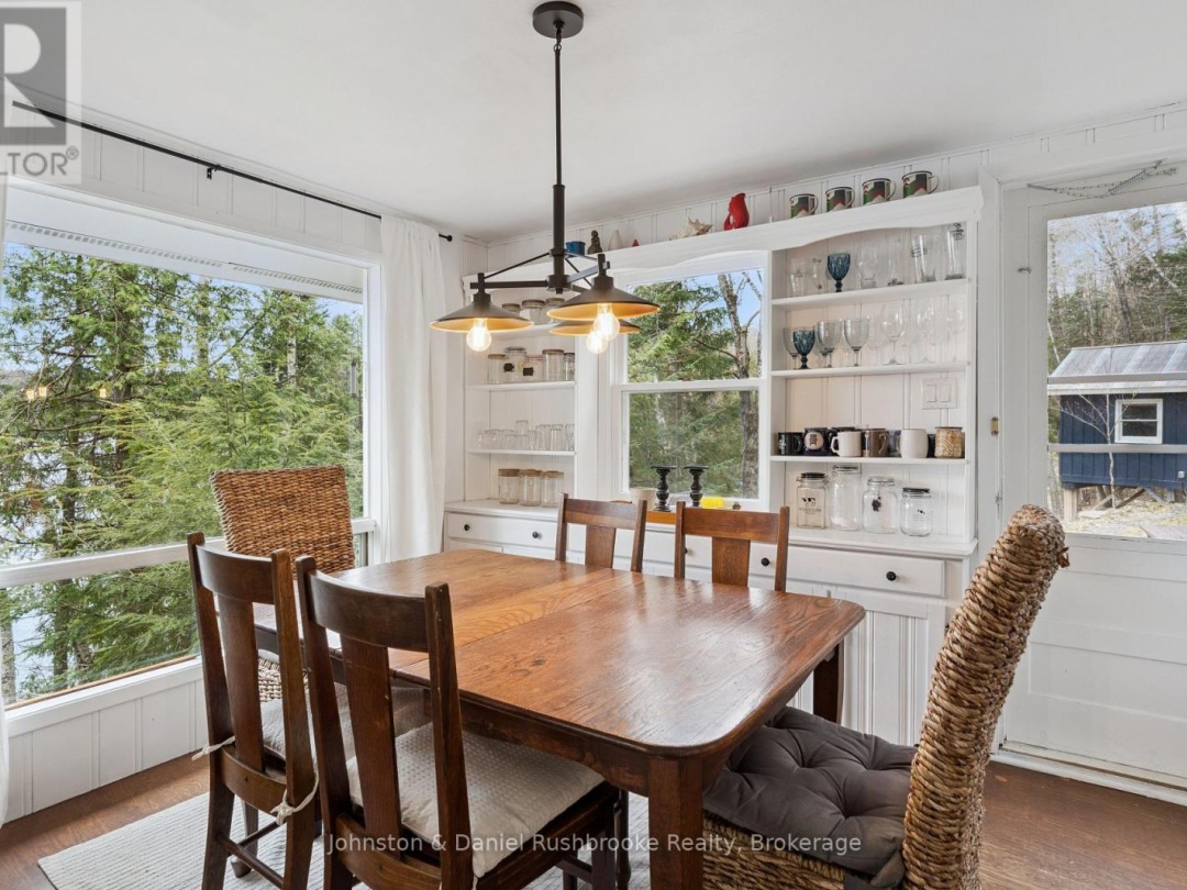 29 ENA DRIVE, Harp Lake