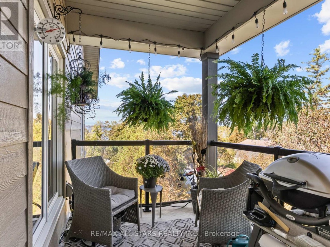 308 - 94 FRANCIS STREET W, 