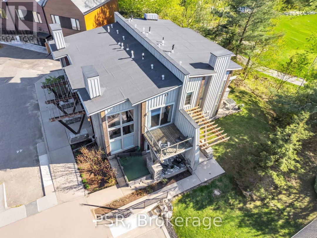 44 CARRICK TRAIL, Gravenhurst (Wood (Gravenhurst))