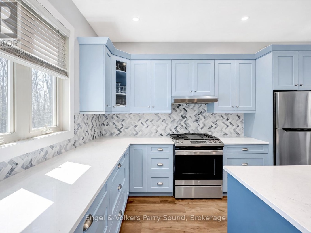 29 QUEEN STREET, Parry Sound