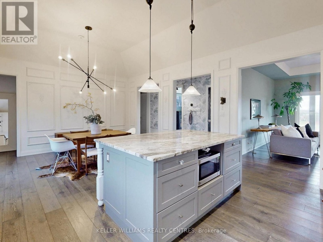 2 THOROUGHBRED DRIVE, 