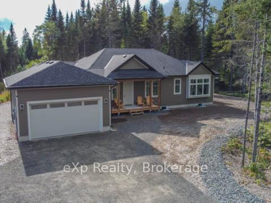 40 - 1052 GREENSVIEW DRIVE, 