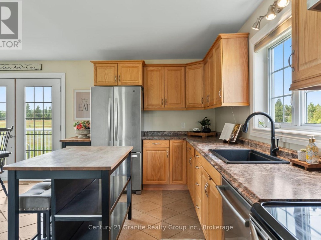 1190 RITCHIE FALLS ROAD, Minden Hills (Snowdon)