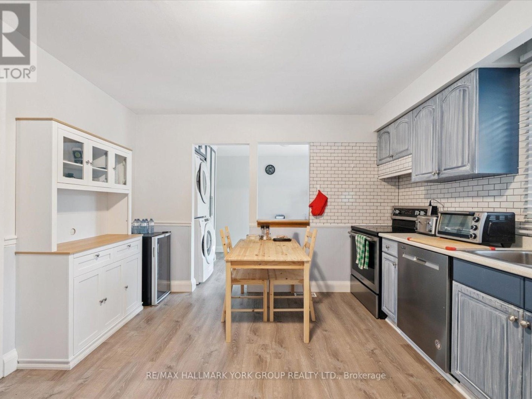 276 CHURCH STREET, Lake Simcoe