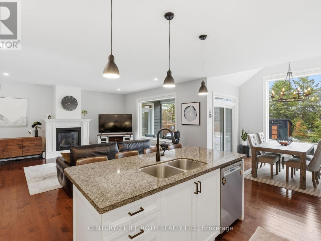 2228 ELANA DRIVE, Severn (Bass Lake)